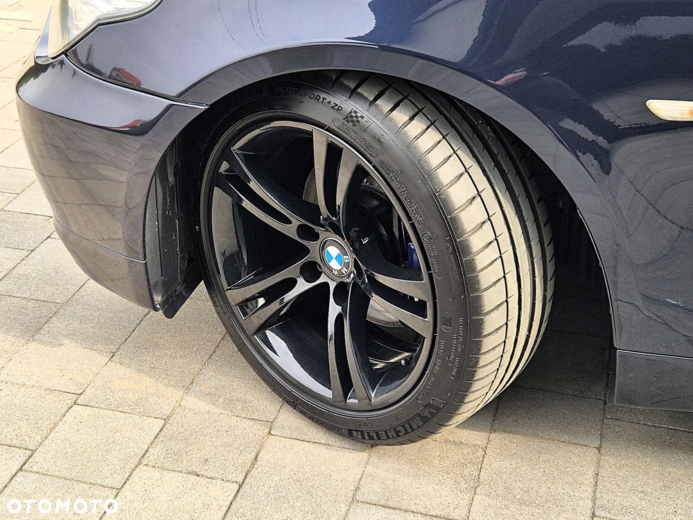 BMW Seria 5 525d Edition Exclusive - 22