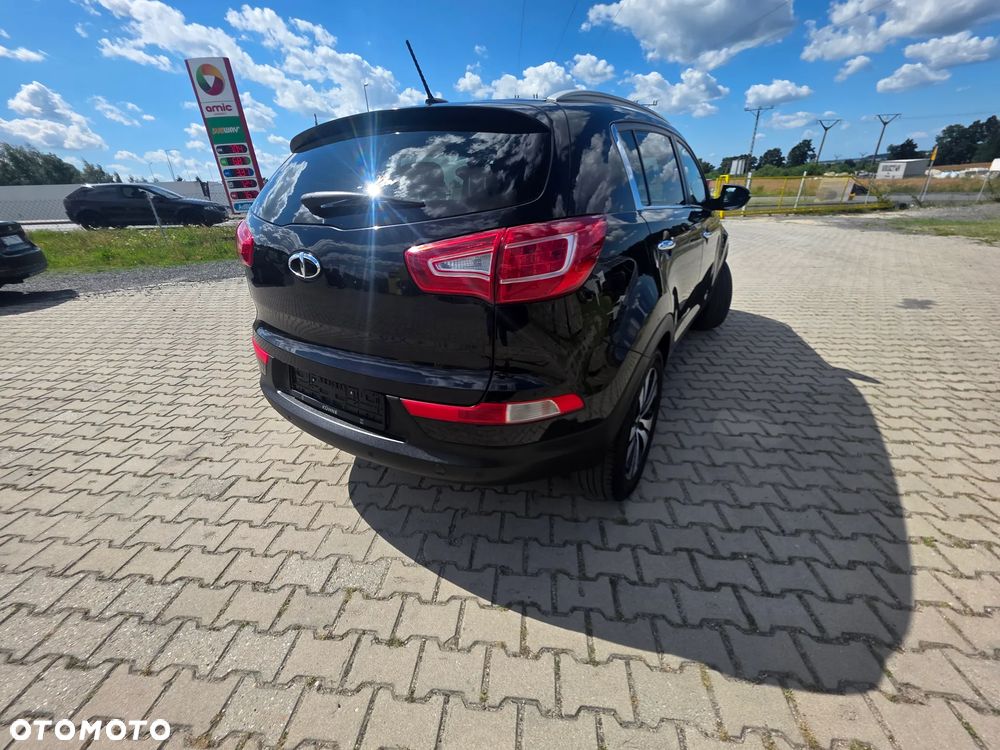 Kia Sportage 2.0 CRDI 4WD Automatik Dream-Team Edition - 9