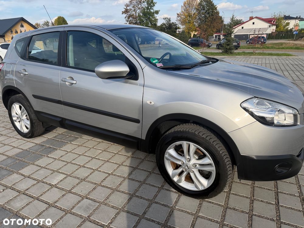 Nissan Qashqai - 25