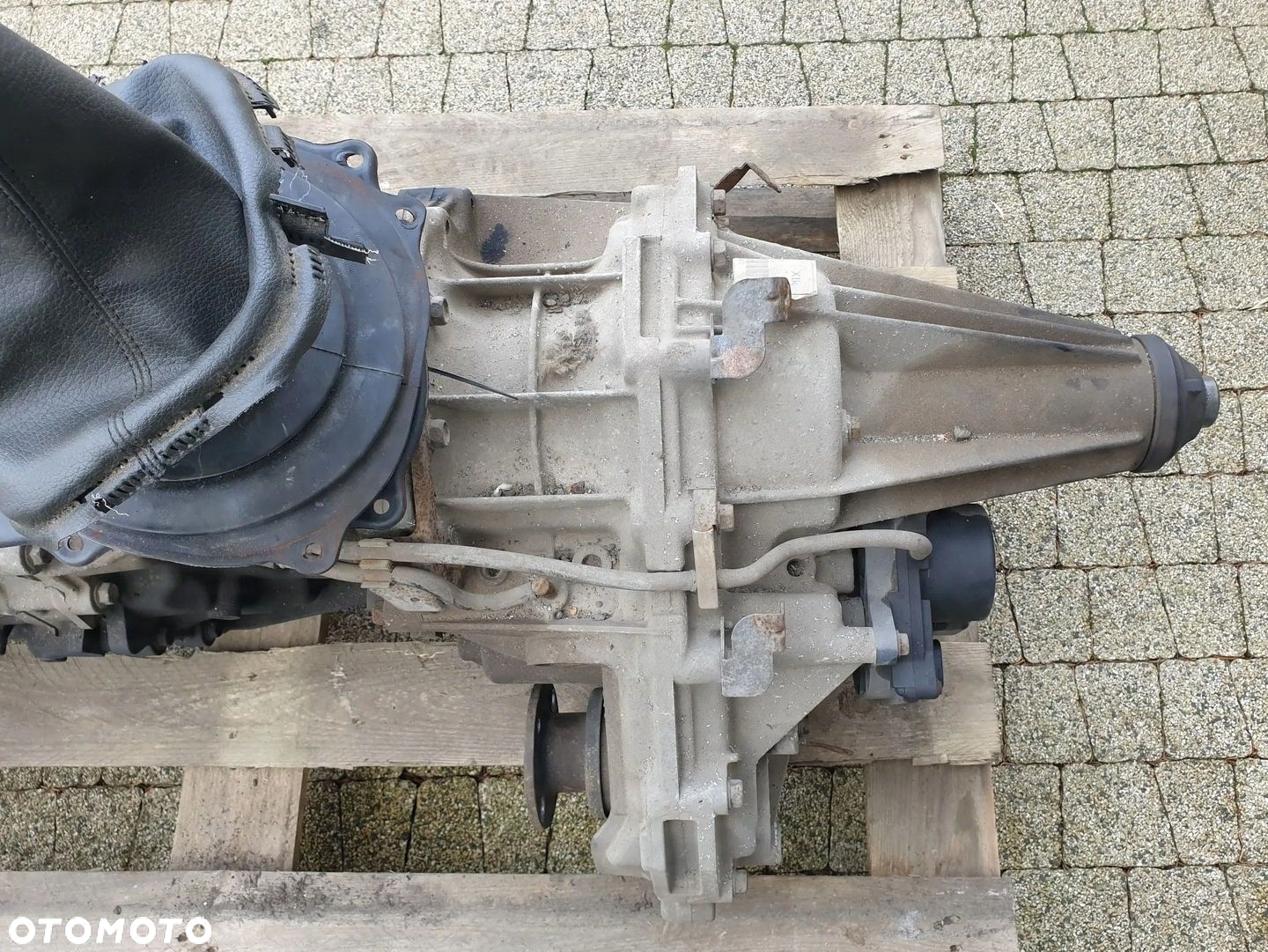 NISSAN NAVARA D40 2.5 MANUALNA SKRZYNIA BIEGÓW REDUKTOR EA301 - 12