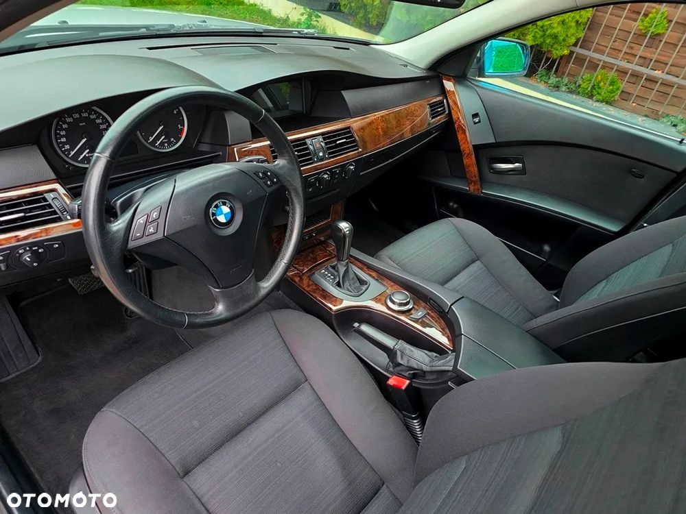 BMW Seria 5 520d Edition Fleet Sport - 15