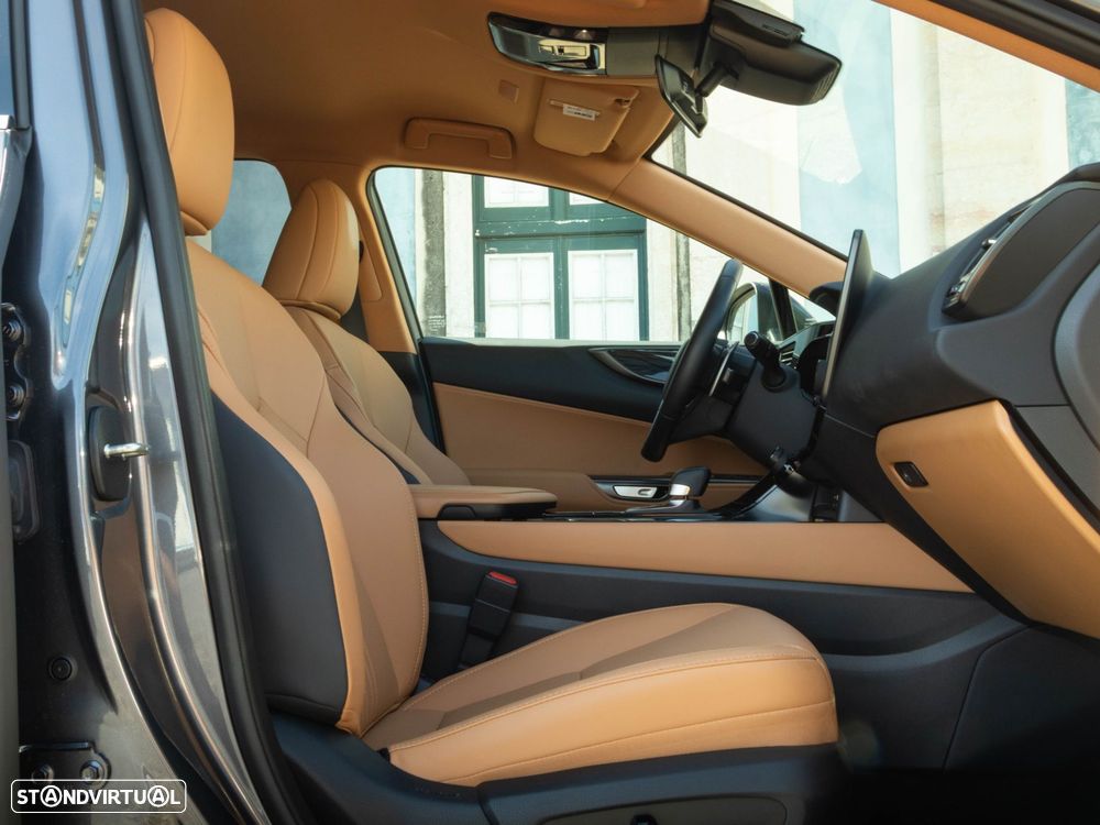 Lexus NX 450h+ - 12