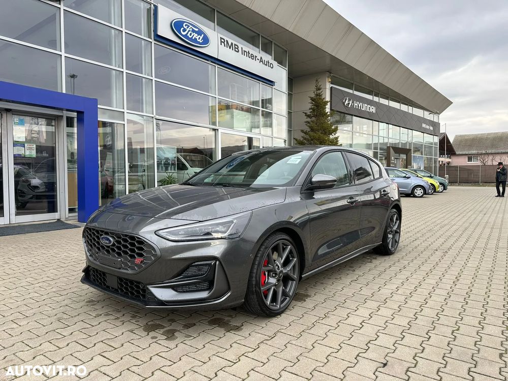 Ford Focus - 1