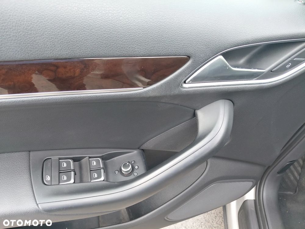 Audi Q3 2.0 TDI Quattro Prime Line S tronic - 23