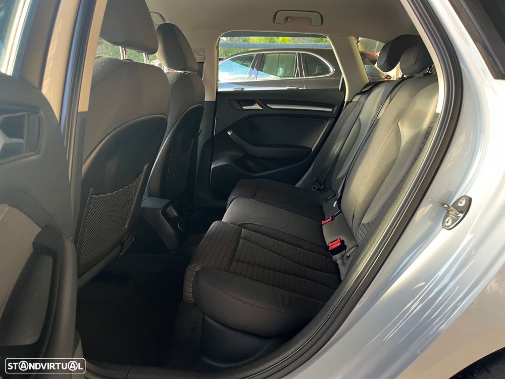 Audi A3 Sportback 1.6 TDI Sport - 40