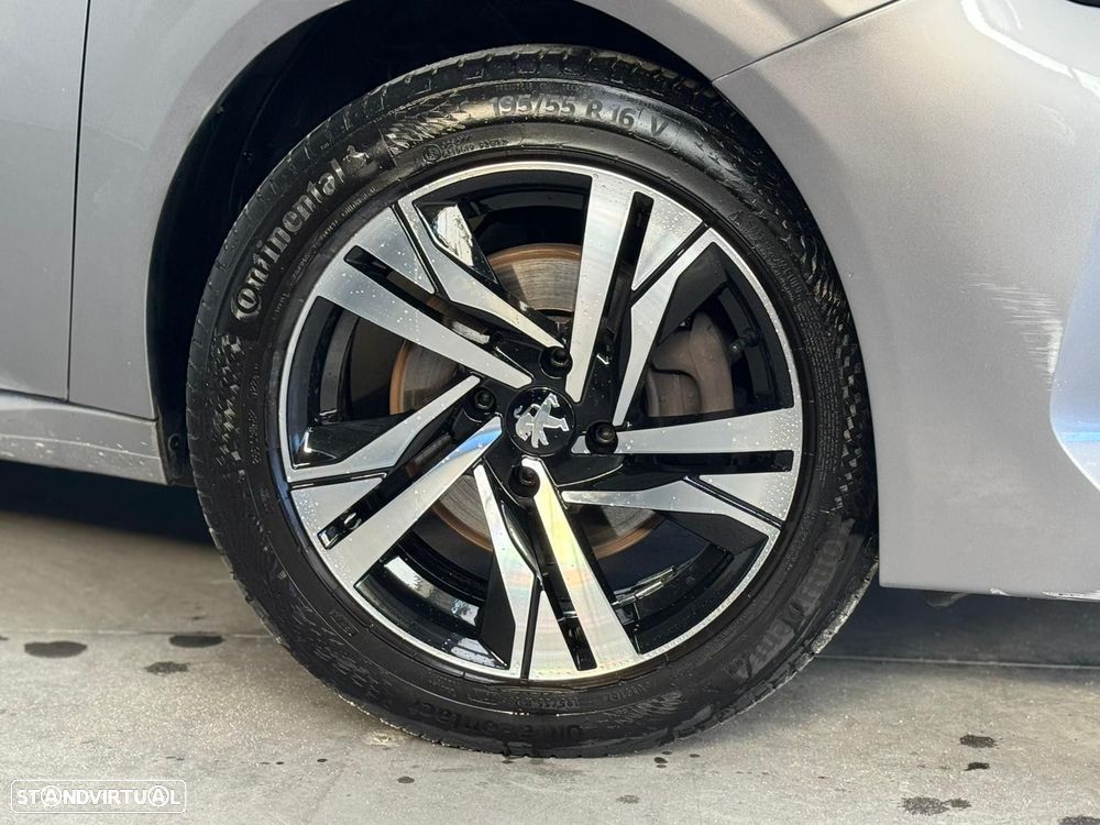 Peugeot 208 1.2 PureTech Active - 5