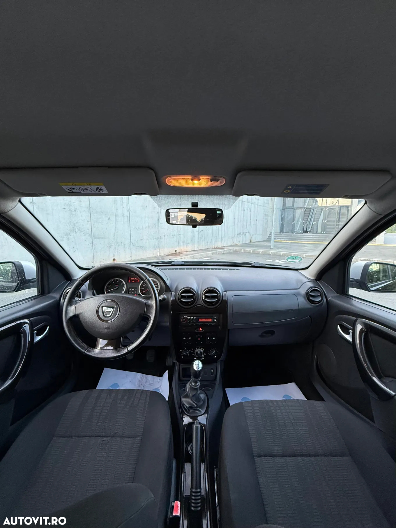 Dacia Duster dCi 110 FAP 4x2 Laureate - 17