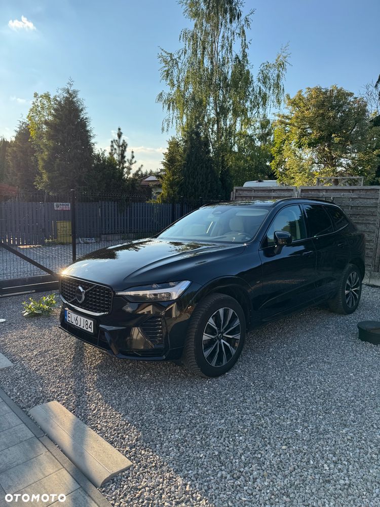 Volvo XC 60 B4 D AWD Plus Dark - 3