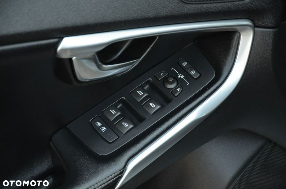 Volvo V40 - 20