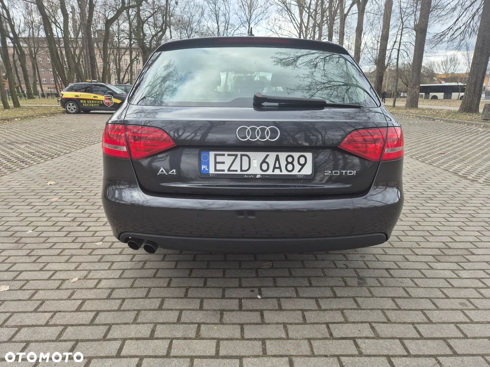 Audi A4 Avant 2.0 TDI - 5