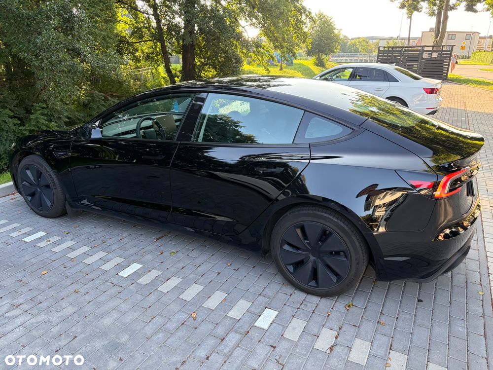 Tesla Model 3 AWD - 2