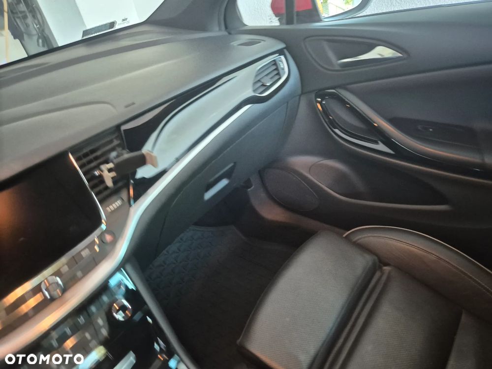 Opel Astra 1.4 T Elite S&S - 9