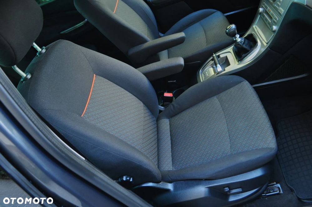 Ford Galaxy 2.0 TDCi Ghia - 17