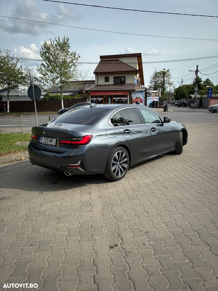 BMW Seria 3 320d xDrive AT Luxury Line - 29