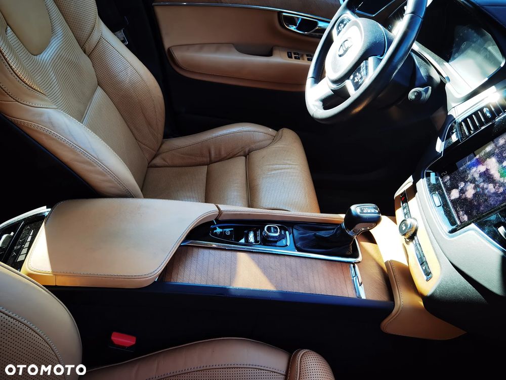 Volvo XC 90 T6 AWD Geartronic Inscription - 25