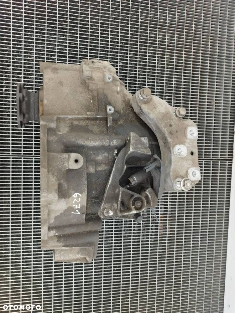 SKRZYNIA BIEGÓW MANUALNA KXX VW PASSAT B6 2.0 TDI 140 - 2