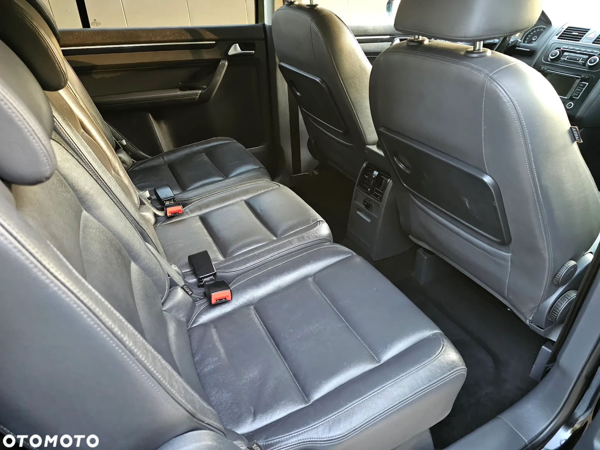 Volkswagen Touran 2.0 TDI DPF Comfortline - 9