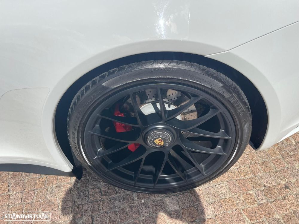 Porsche 911 (991) Targa 4 GTS PDK - 18