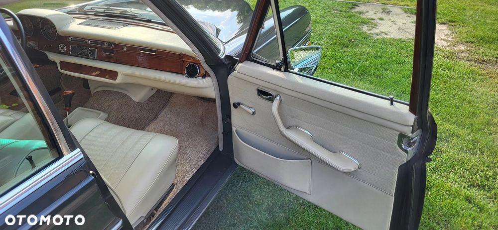 Mercedes-Benz 280 - 13