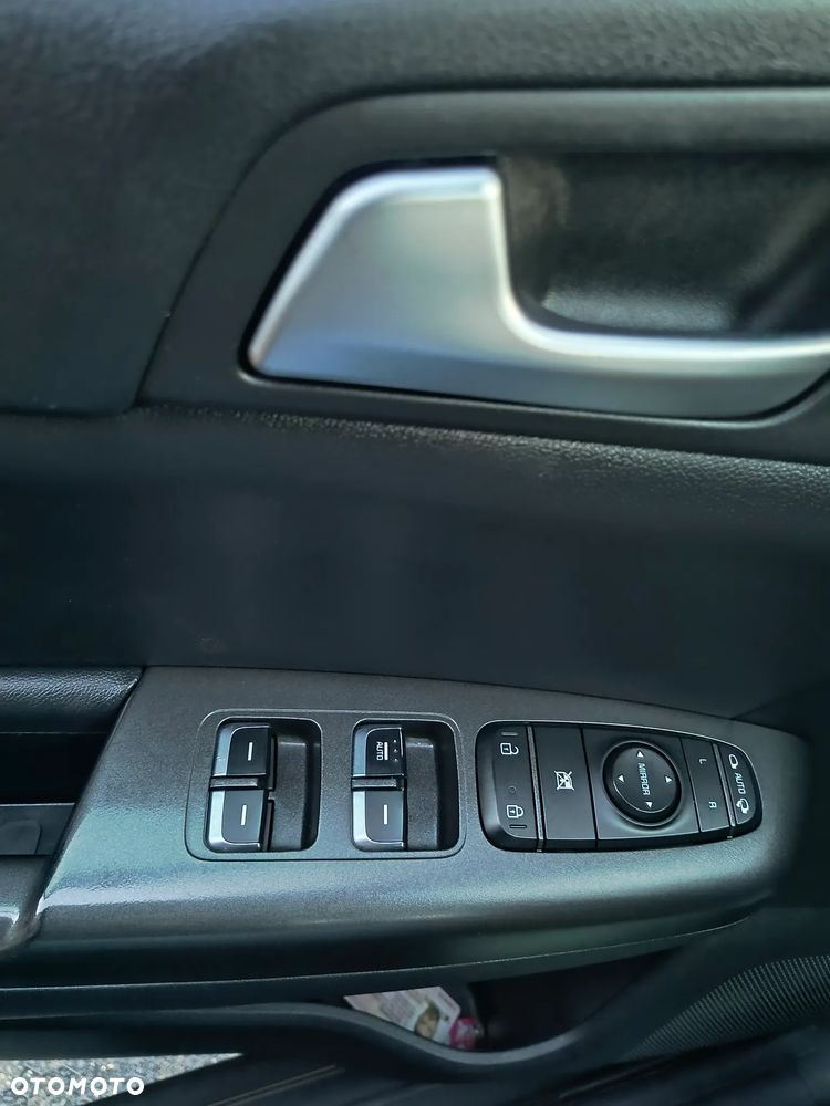 Kia Sportage 2.0 CRDI AWD VISION - 12