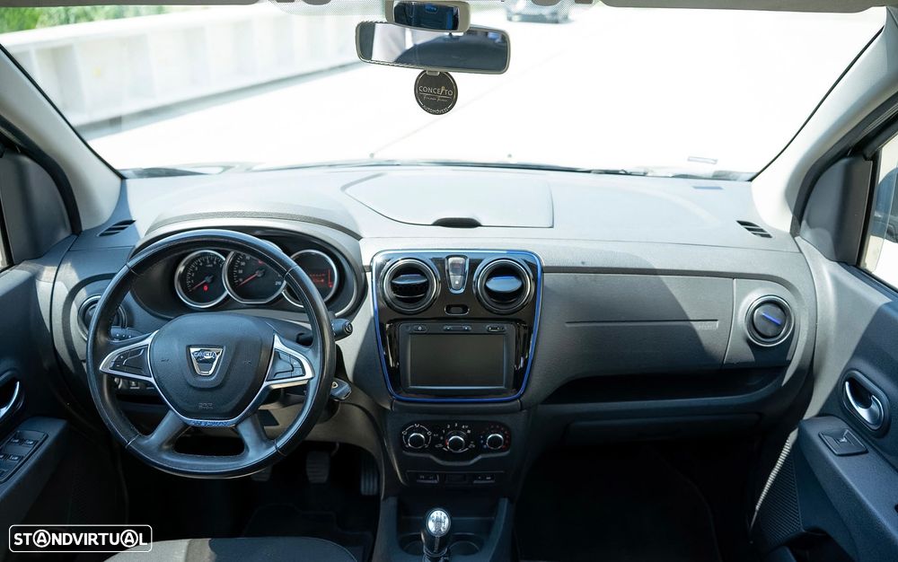Dacia Lodgy 1.5 Blue dCi Stepway 7L - 13