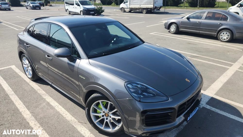 Porsche Cayenne Standard - 1