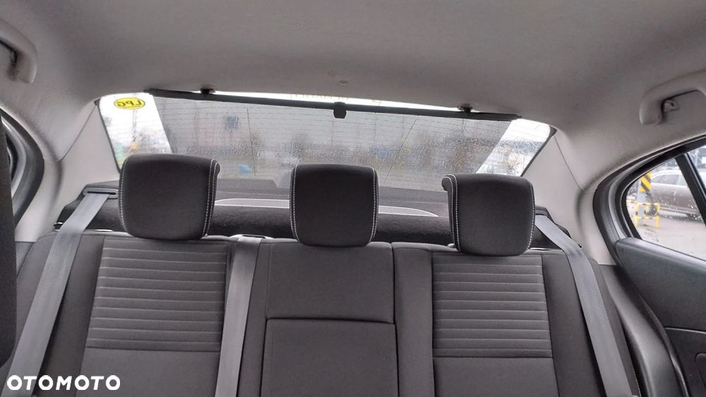 Renault Fluence 1.6 16V Limited - 30