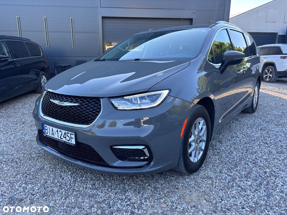 Chrysler Pacifica - 9