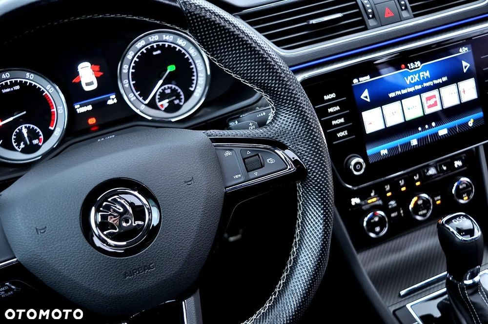 Skoda Superb 1.5 TSI DSG Sportline - 24