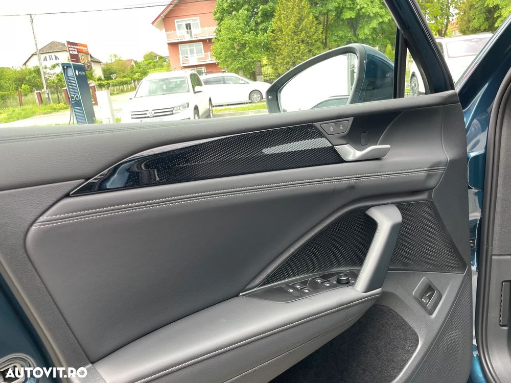 Volkswagen Tiguan - 8