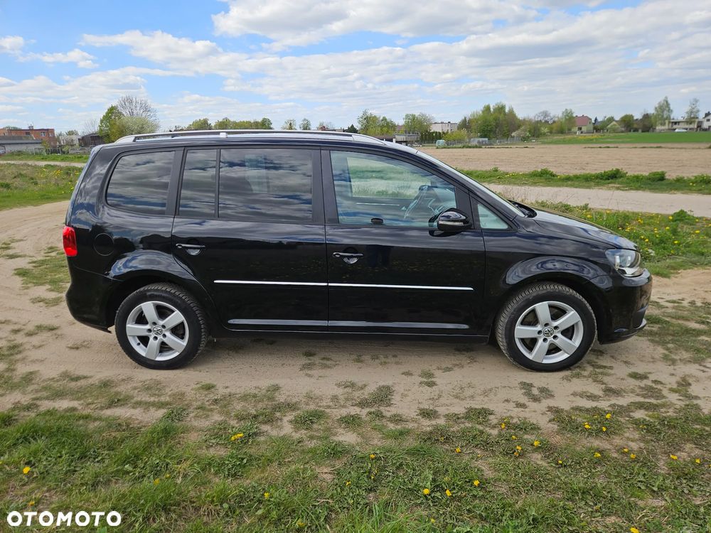 Volkswagen Touran 2.0 TDI DPF BlueMotion Technology Highline - 2