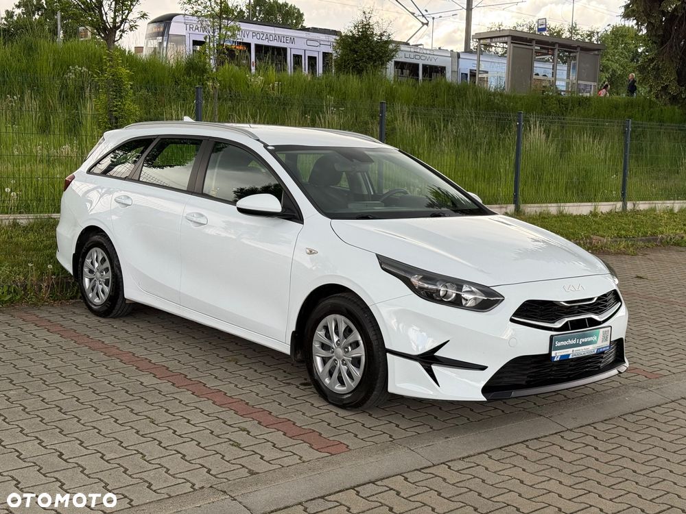Kia Ceed 1.5 T-GDI S - 23