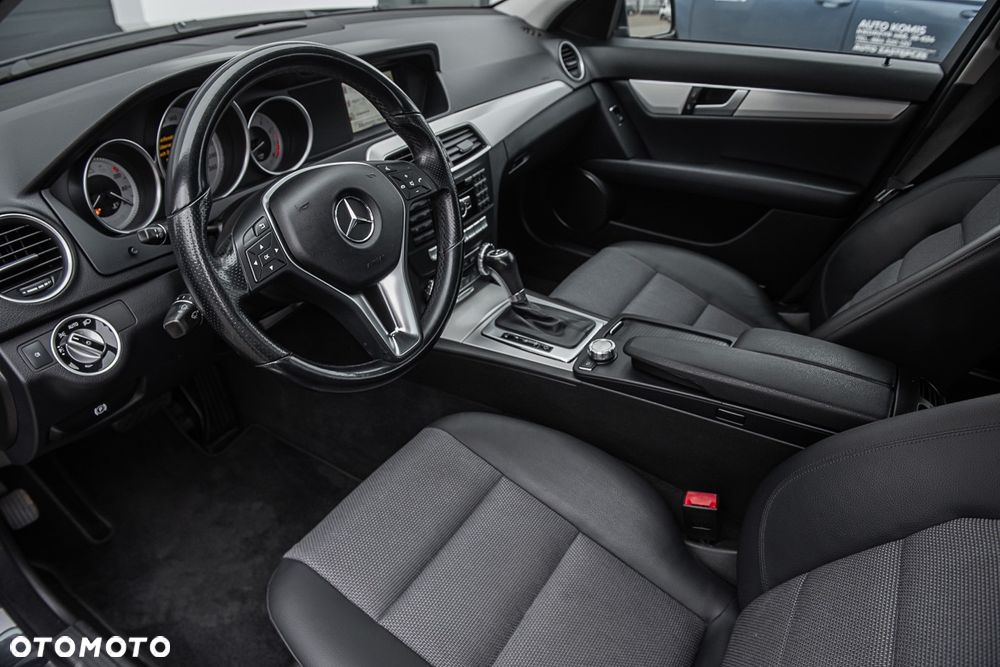 Mercedes-Benz Klasa C 200 T (BlueEFFICIENCY) 7G-TRONIC Avantgarde - 15