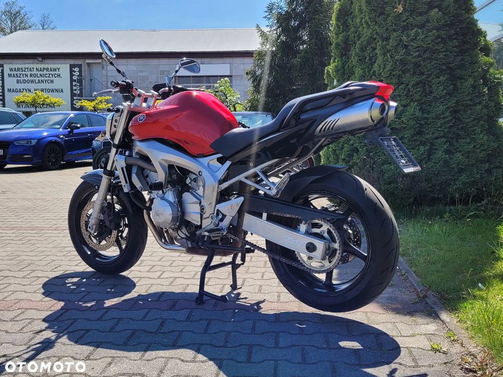 Yamaha FZ6 - 16