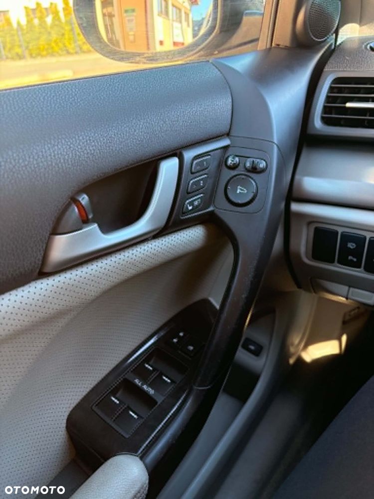 Honda Accord 2.0 Executive - 16