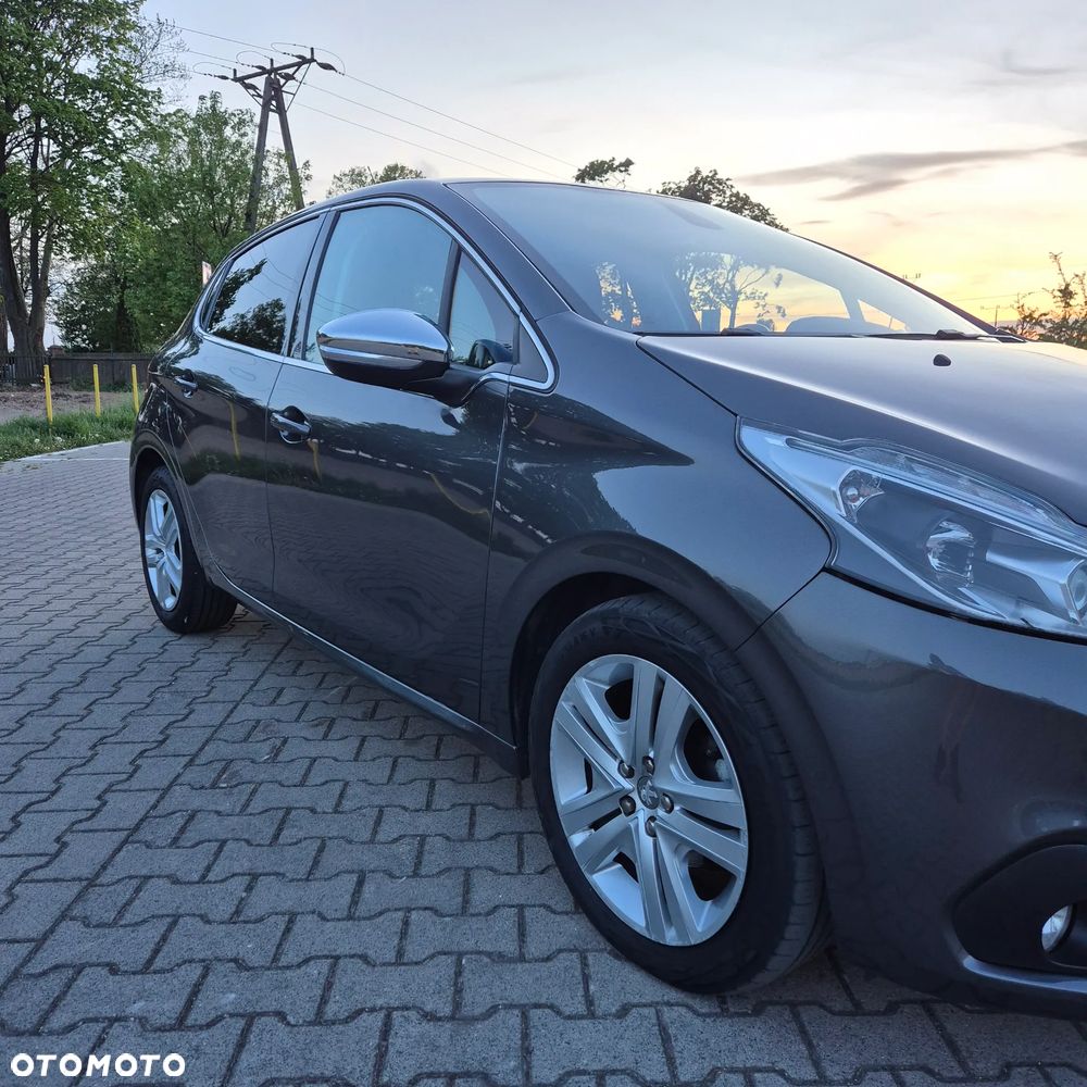 Peugeot 208 PureTech 110 Stop & Start EAT6 Allure - 5