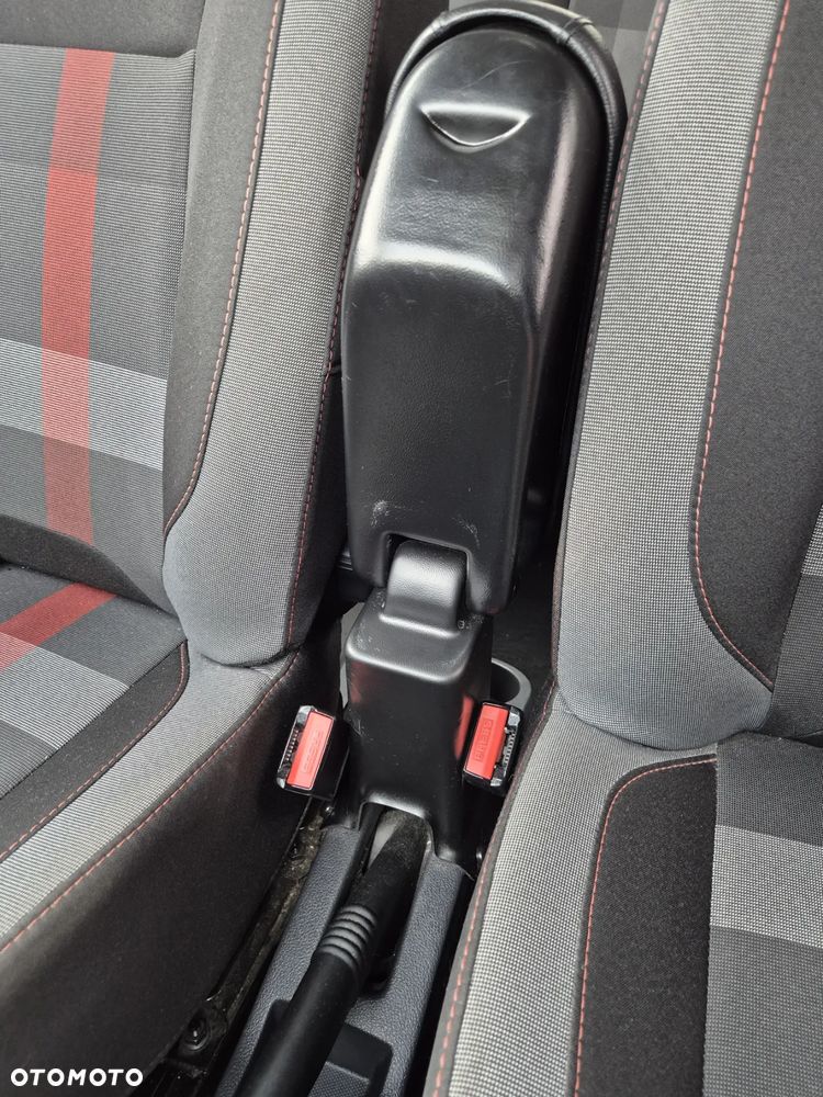 Dacia Lodgy 1.3 TCe Stepway S&S - 34