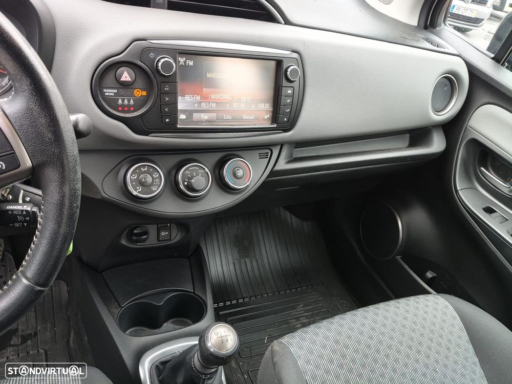 Toyota Yaris 1.4 D-4D Comfort - 11