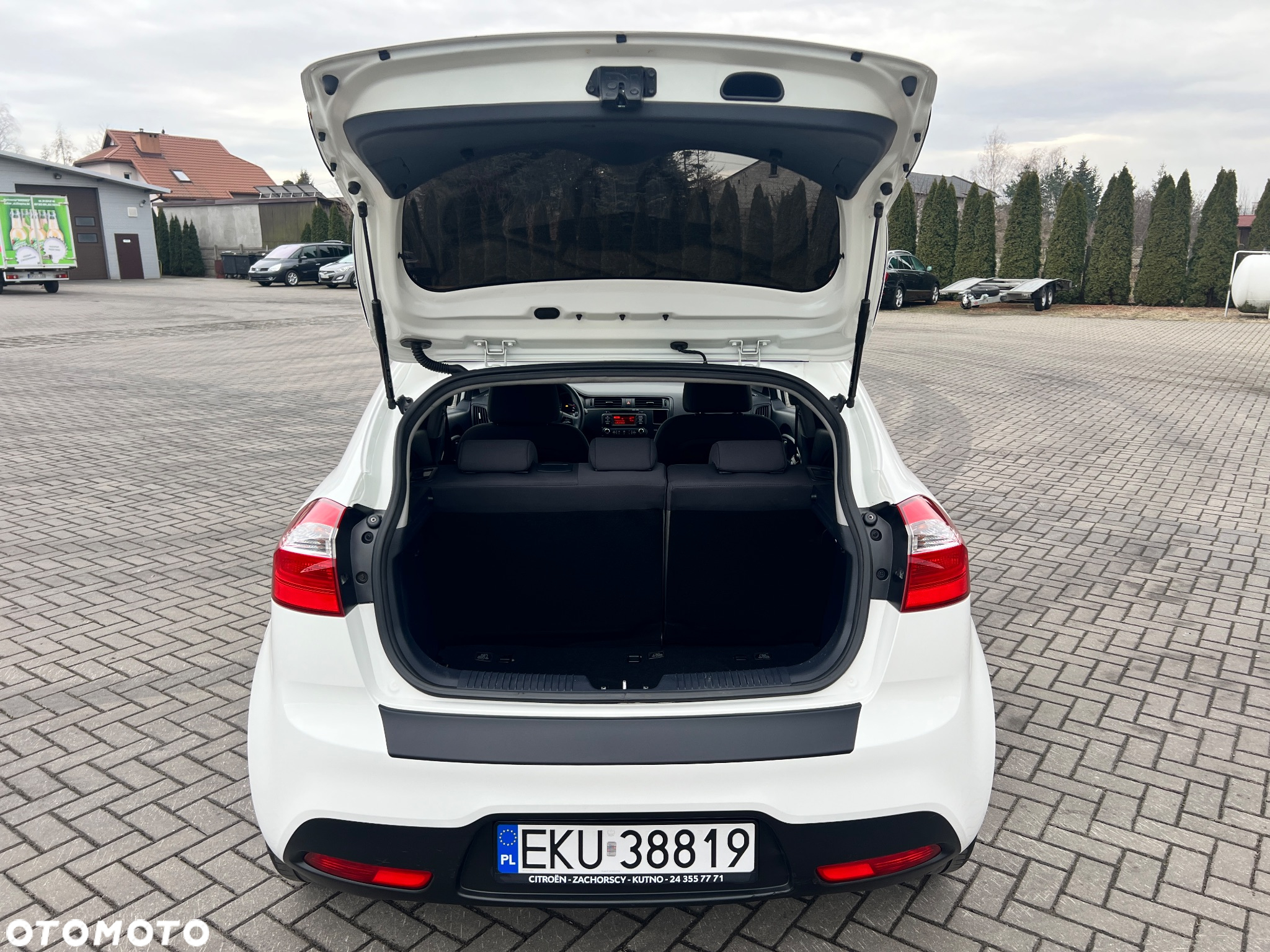 Kia Rio 1.2 Dream Team Edition - 13