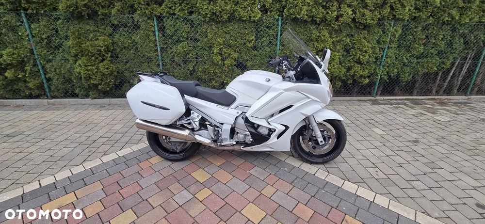 Yamaha FJR - 17