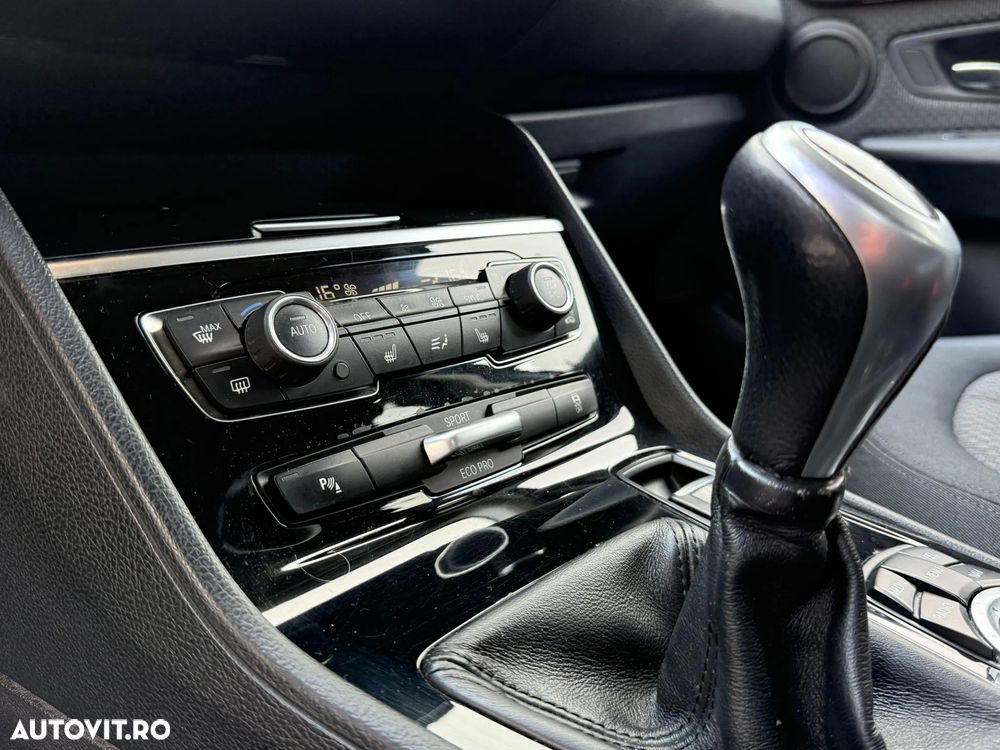 BMW Seria 2 216d - 11