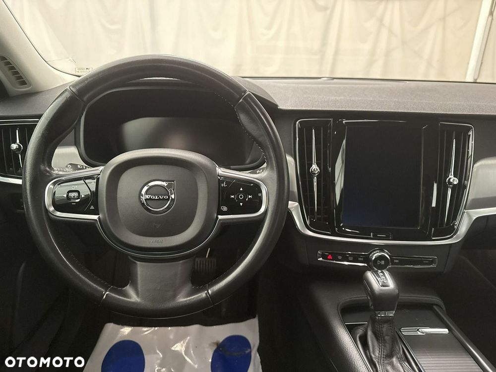 Volvo S90 - 15