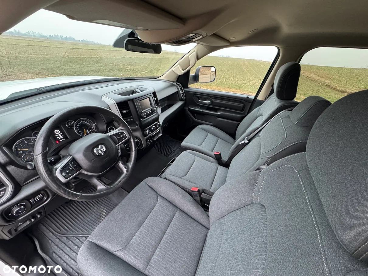 Dodge RAM 1500 5.7 4x4 - 23