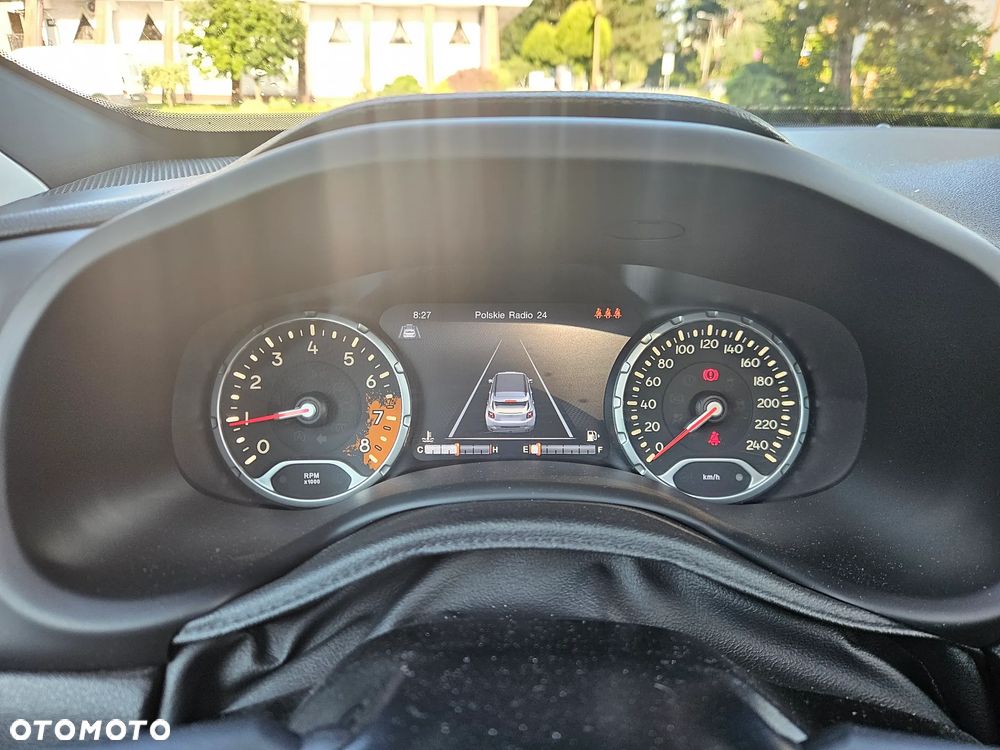 Jeep Renegade 1.4 MultiAir Limited - 23