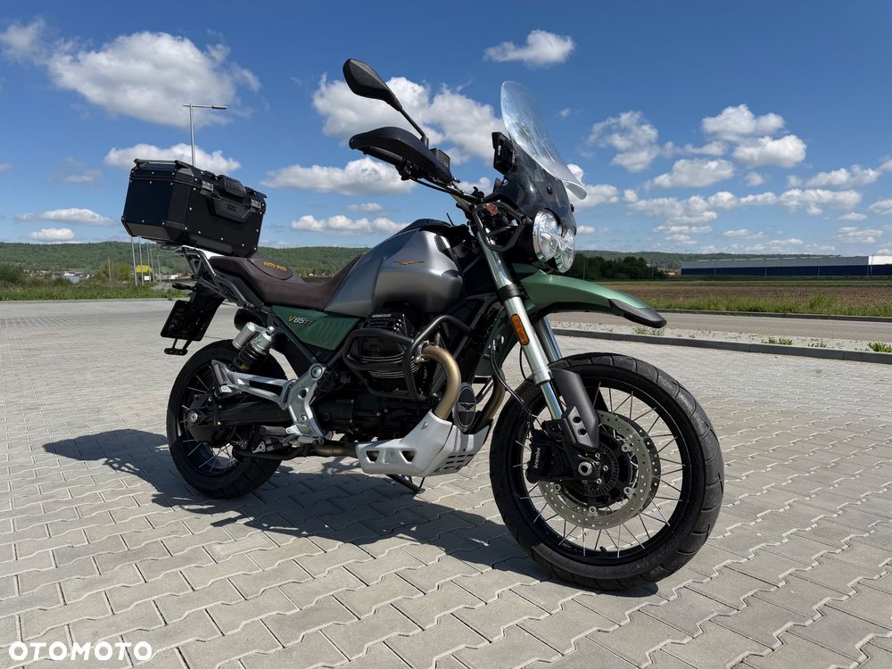 Moto Guzzi V85 - 3