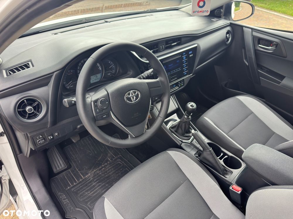 Toyota Auris 1.33 VVT-i Active - 32