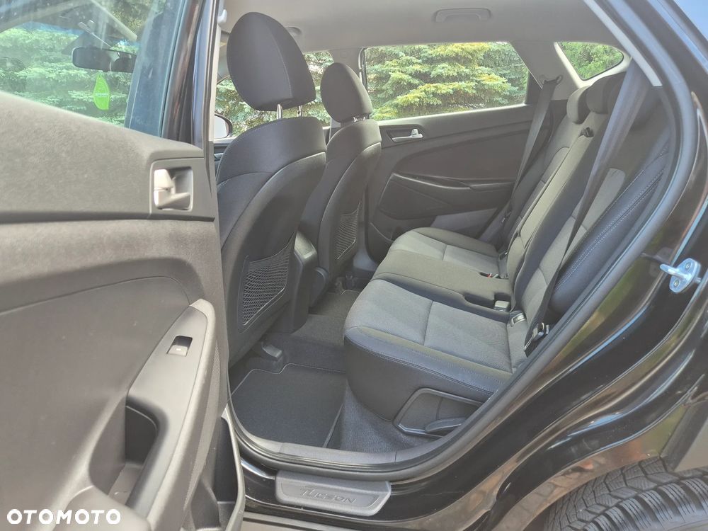 Hyundai Tucson 1.6 GDi 2WD Pure - 26