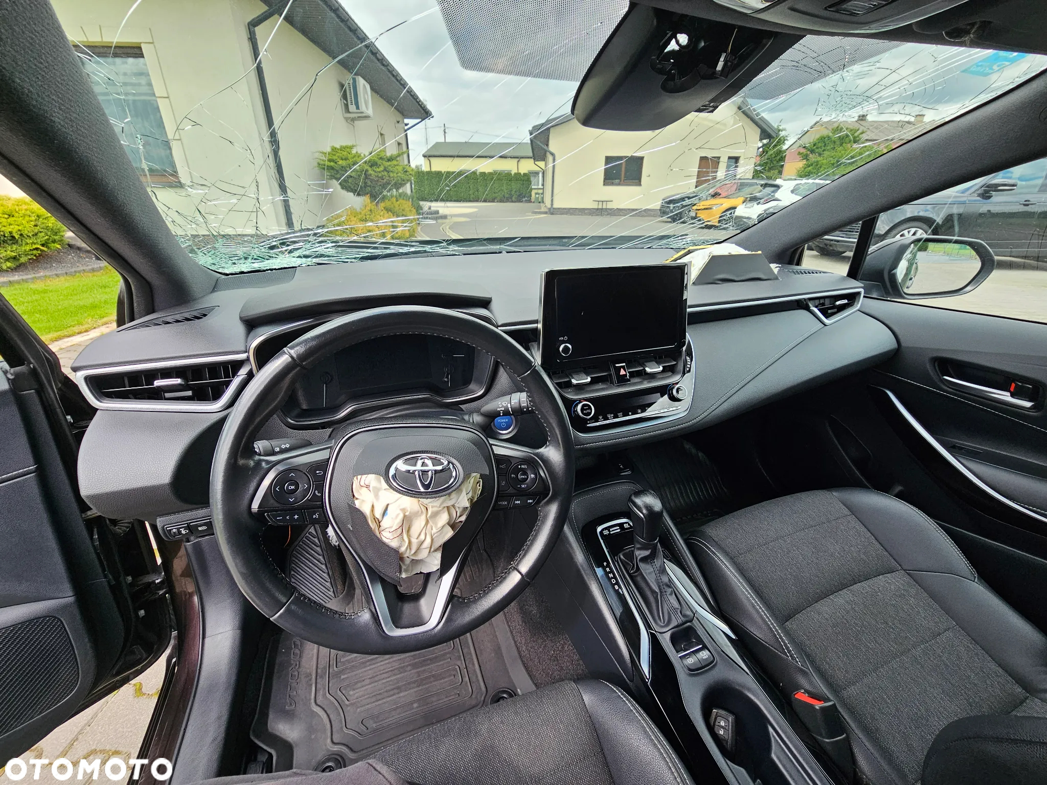 Toyota Corolla 1.8 Hybrid Style - 18