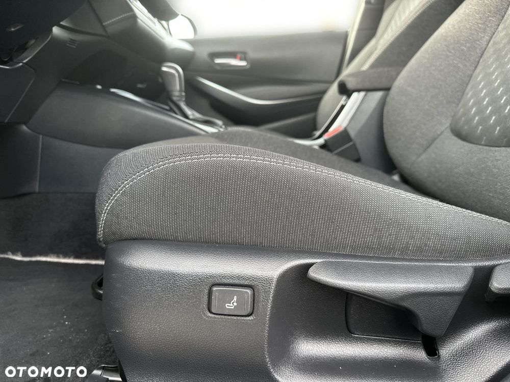 Toyota Corolla 1.8 Hybrid Style - 25