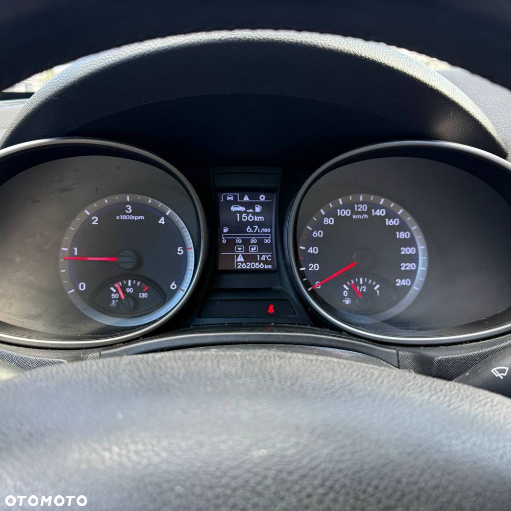 Hyundai Santa Fe - 10